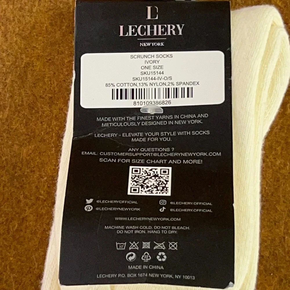 Lechery Women One Size Ivory Ribbed Knit Cotton Blend Slouch Scrunch Socks New